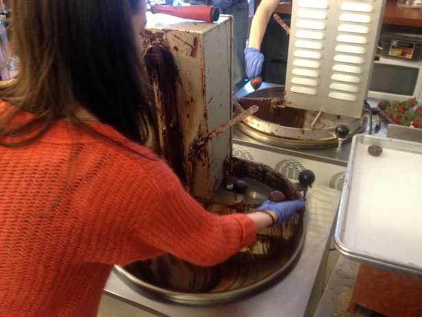 Dipping Marshmellows