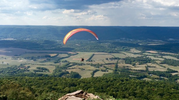 Paragliding Over Sequatchie Valley